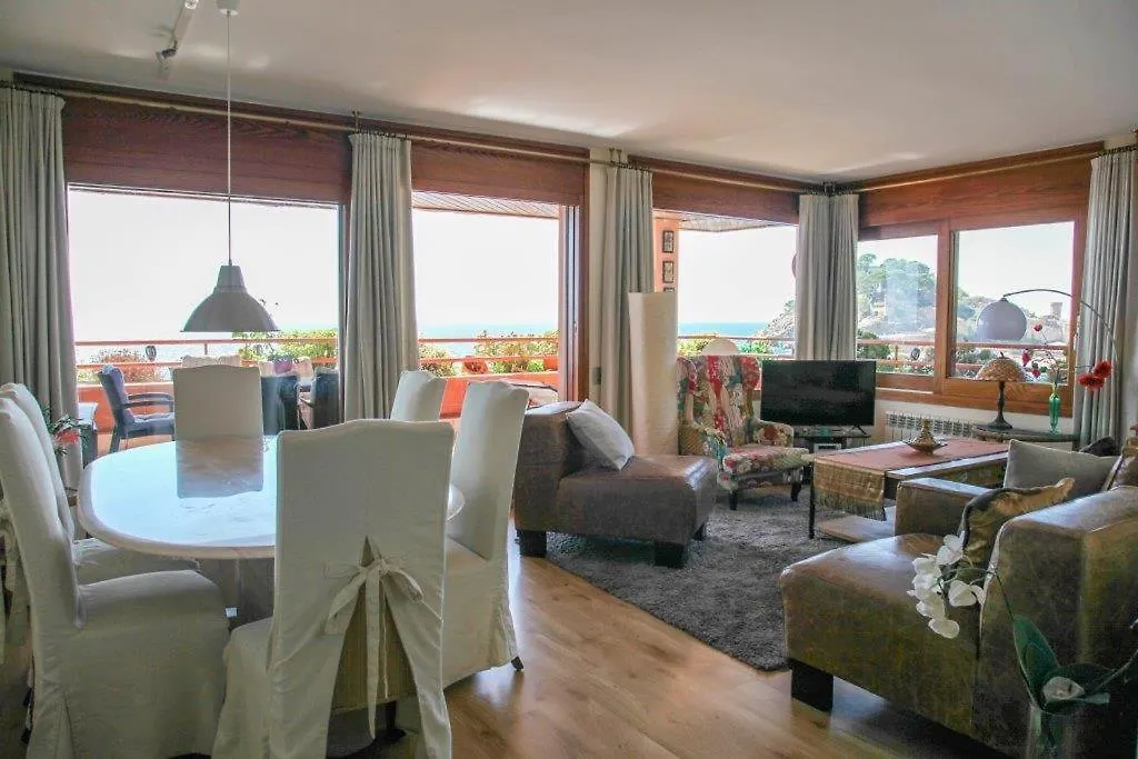 Kerstin Bruns - Apartamento La Illa With Sea View Apartment Tossa de Mar