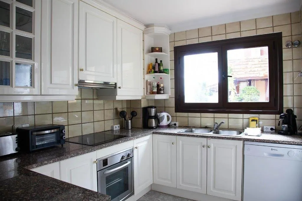 Kerstin Bruns - Apartamento La Illa With Sea View Apartment Tossa de Mar Spain